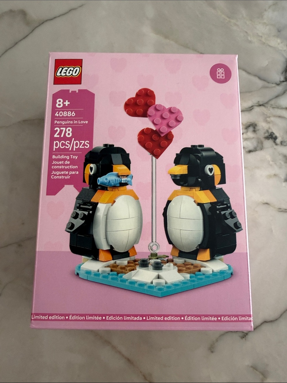 LEGO Penguins in Love - NWT unopened 40886
